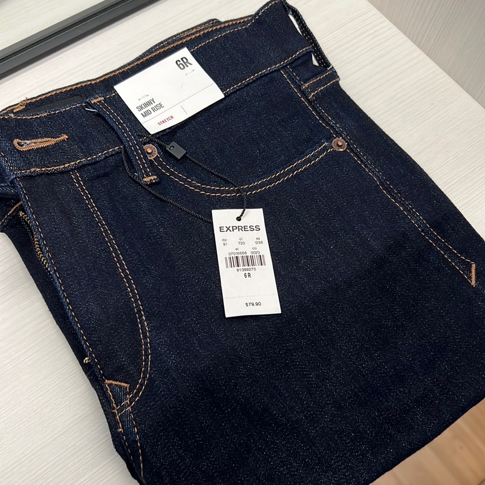 Express Mid Rise Jeans